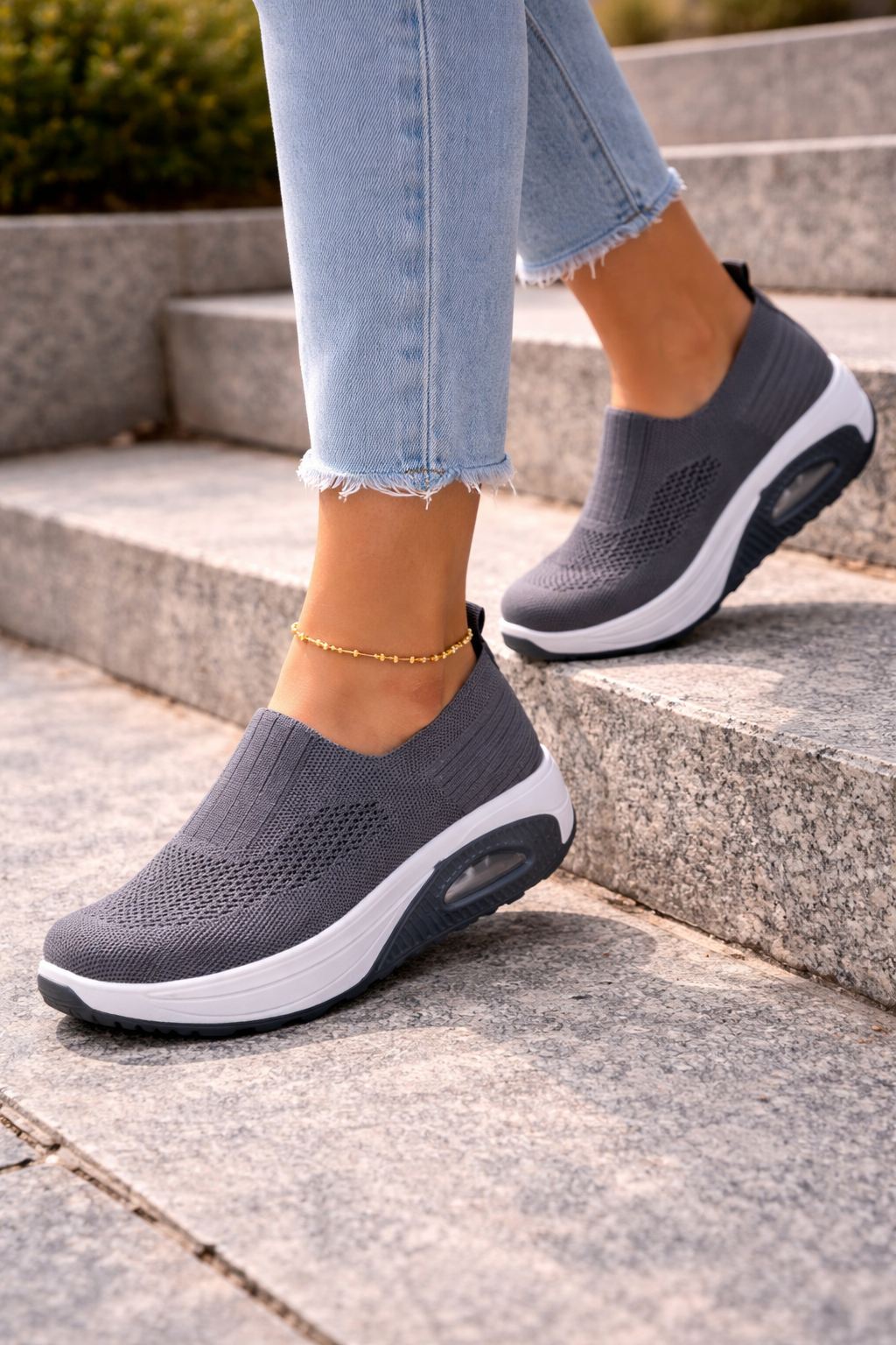 Indi | Slip-On Walking Shoes